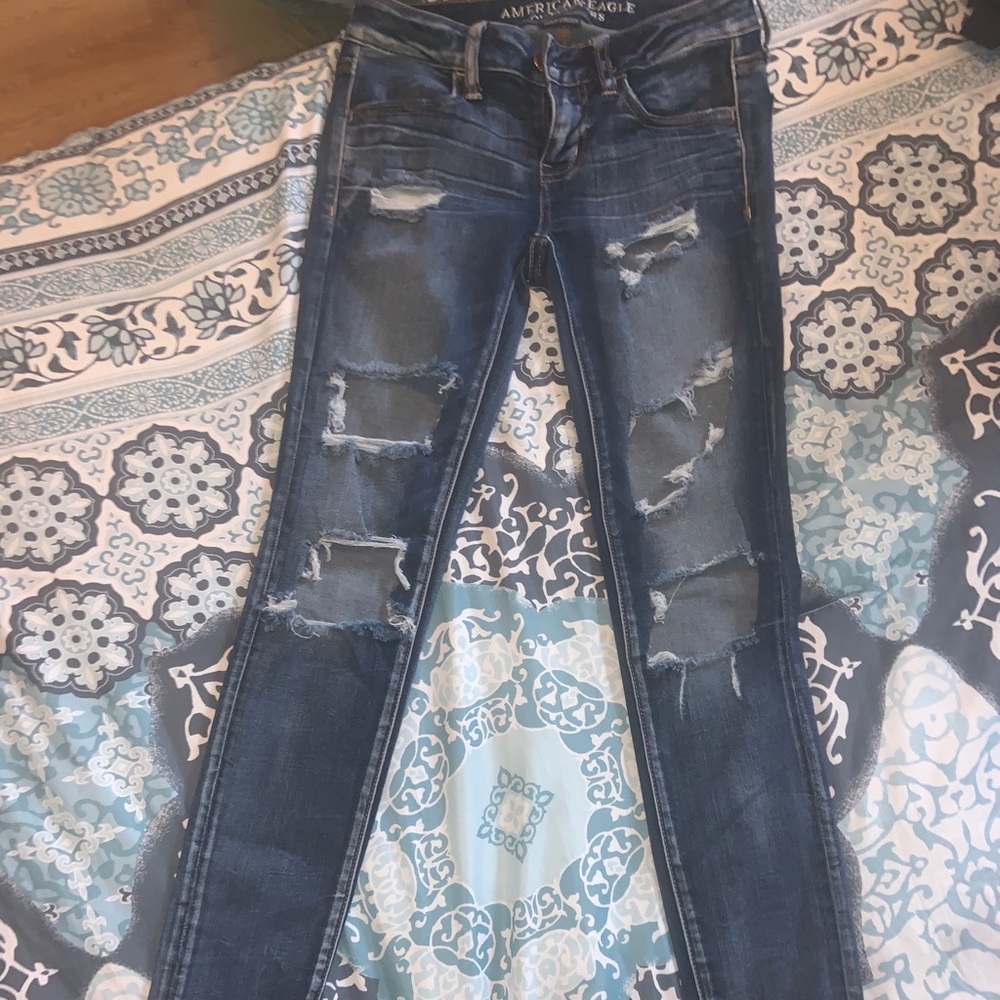American Eagle skinny jeans size 2